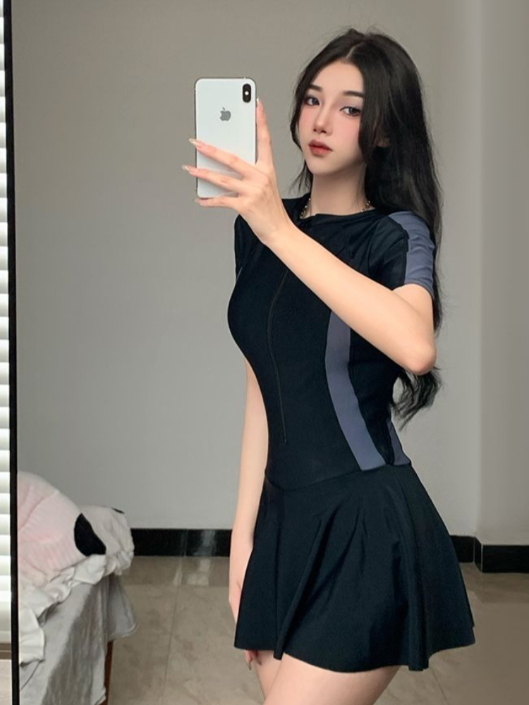 Strój kąpielowy damski jednocz – Spa & Wellness Jura Resort Centre De Loisirs Des Franches Montagnes recenzja i cena